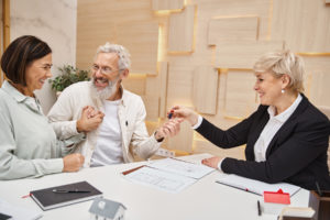 Роль агентов по недвижимости в Италии: Что следует знать покупателям