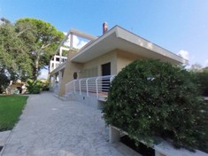 Дом на продажу в ANZIO (RM)